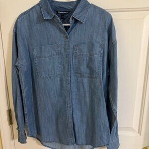 Nautica Jeans Women's Light Wash Denim Shirt | Long Sleeve Button Up Chambray S